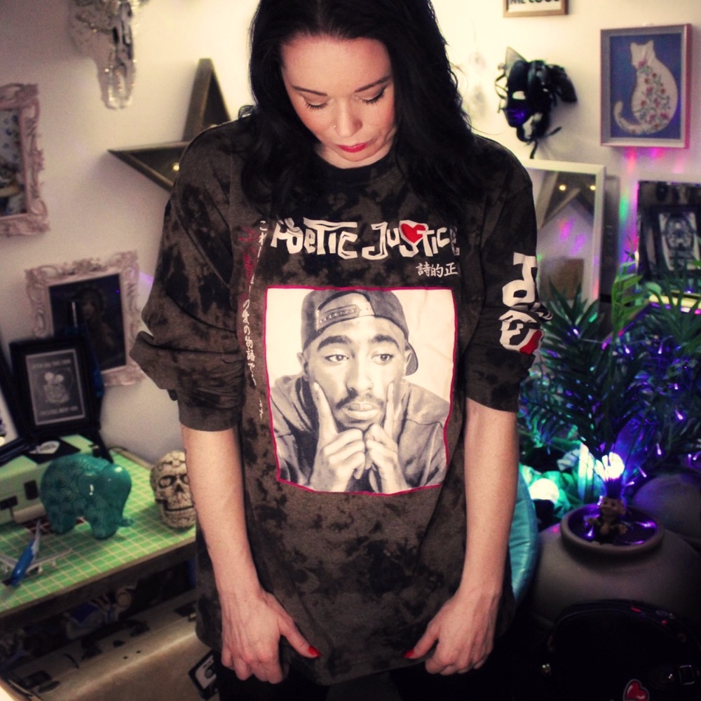 Upcycled bleached t-shirt - Tupac - Poetic Justice
